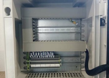 Boite à boutons aval détails platine